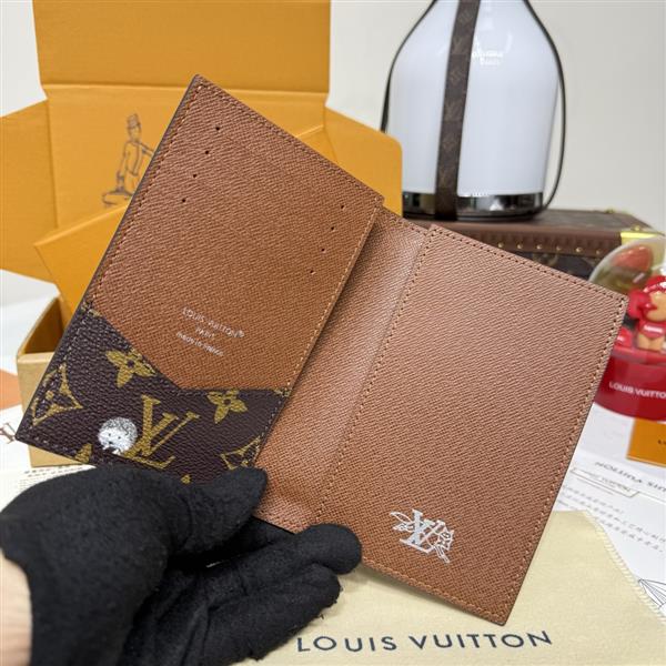 2026122105458691 270